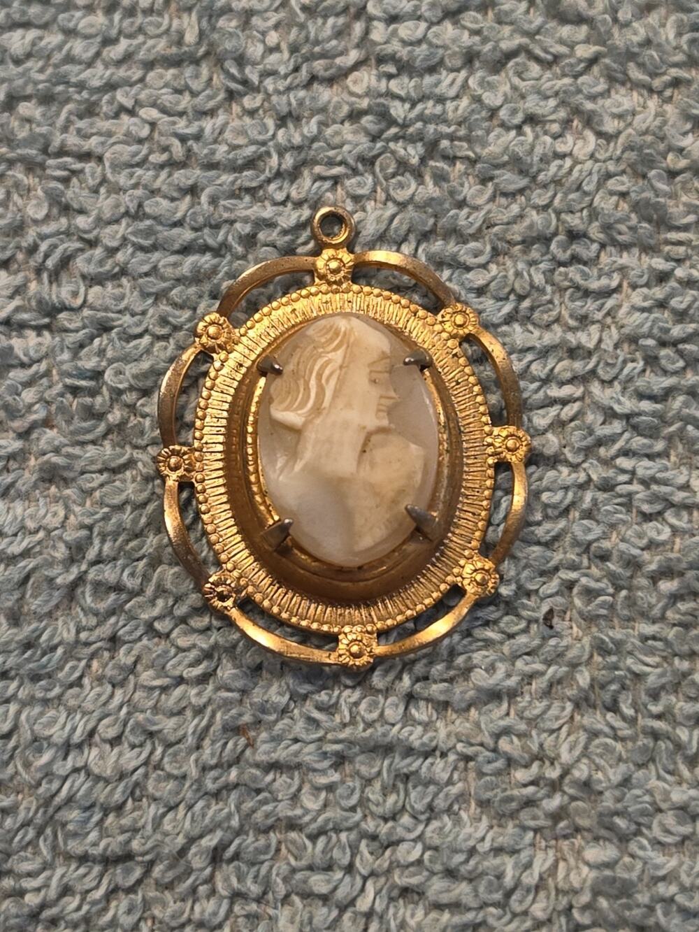 Vintage Gold Tone Filigree Cameo Pendant Molded Glass Portrait Victorian Revival